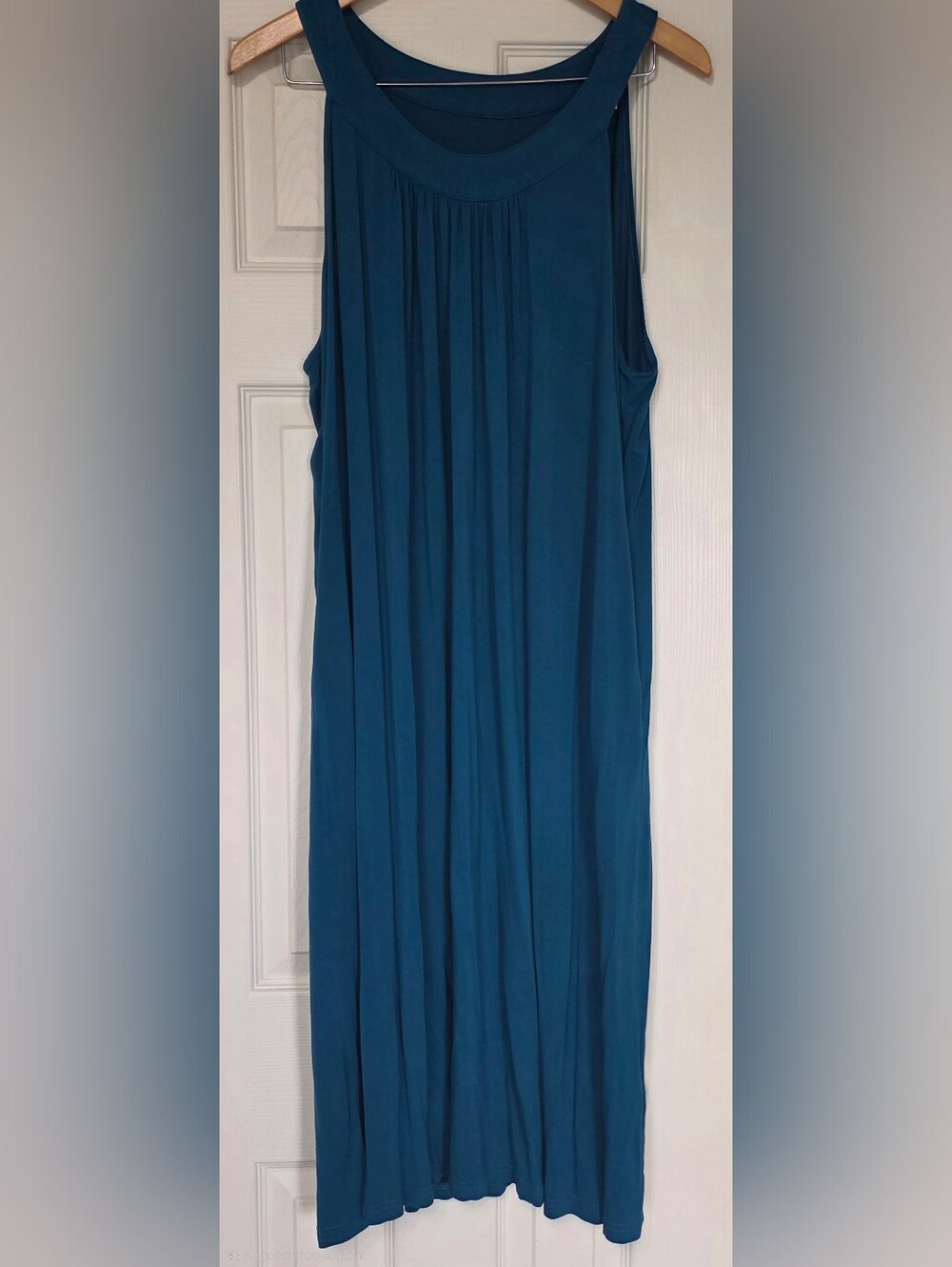 Latuza Sleeveless Teal Maxi Dress - Elegant Bias Pleat Design